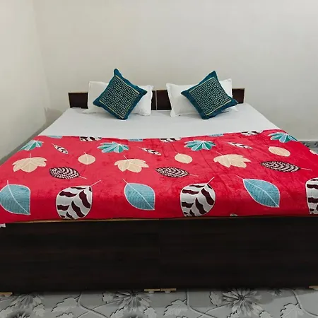 Awadh Green Home Stay - Free Pickup From Ayodhya Dham Railway Station Exterior photo