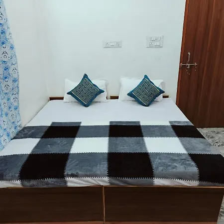 Awadh Green Home Stay - Free Pickup From Ayodhya Dham Railway Station Exterior photo